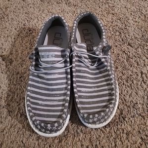 Men's hey dude shoes